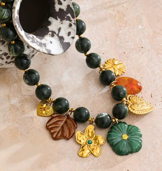 Beaded Necklace Green and Gold
