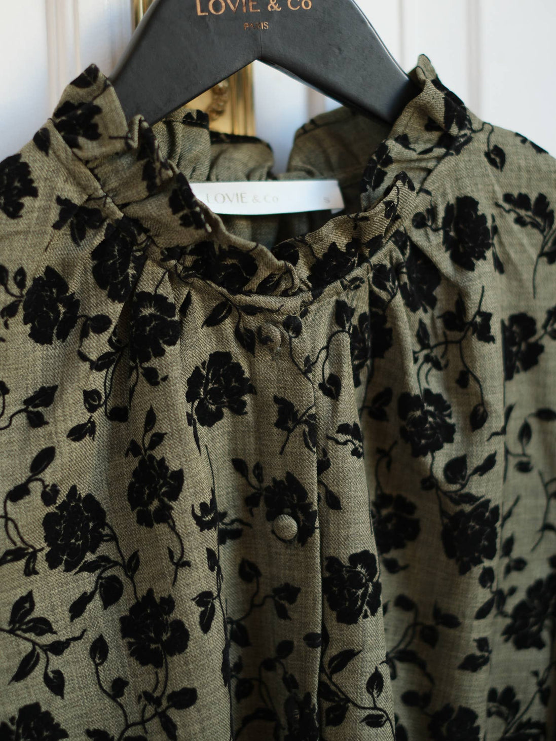Textured Floral Velvet Blouse