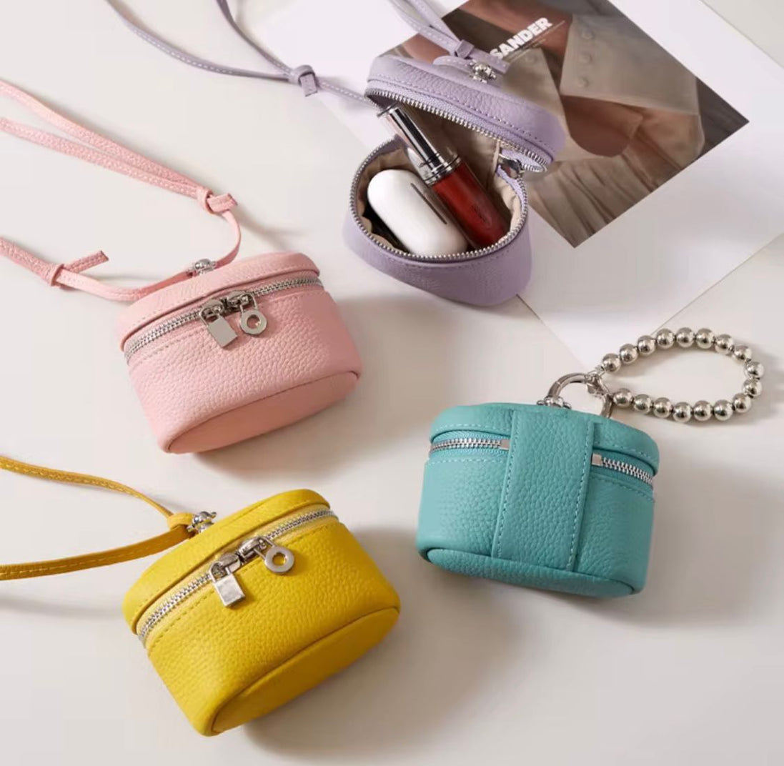 Neck Leather Bag