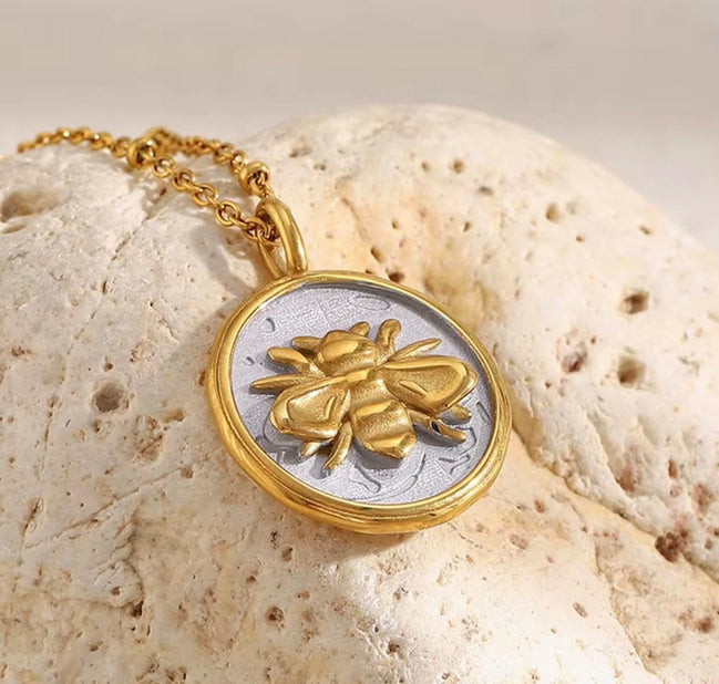 Bee Charm Gold Chain Necklace