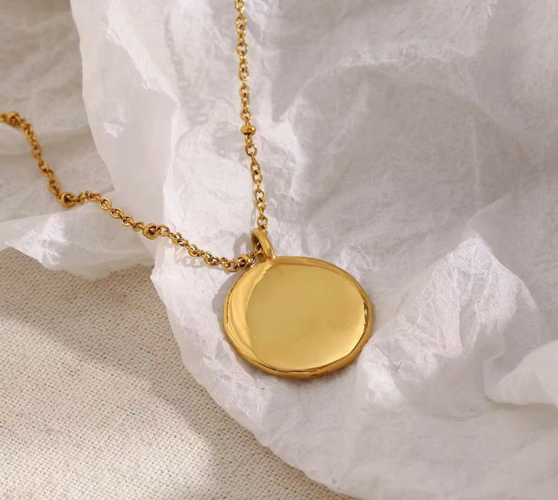 Bee Charm Gold Chain Necklace
