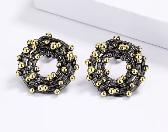 Gun Plated Nest Earrings