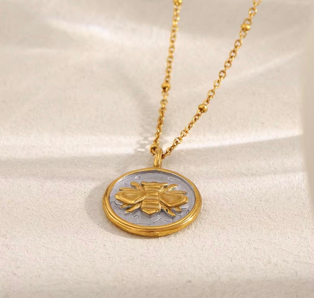 Bee Charm Gold Chain Necklace