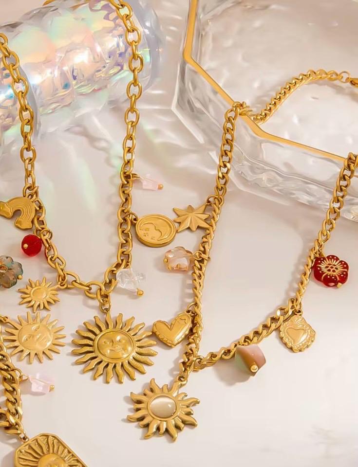 White Sun Necklace